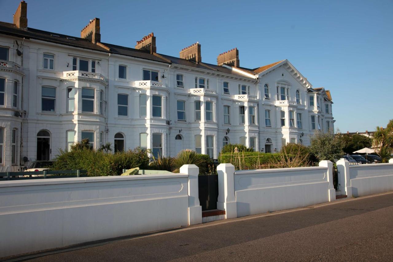 Exmouth Beach Hotel Exterior photo